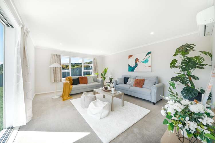 9 Ken Douglas Drive Aotea_7