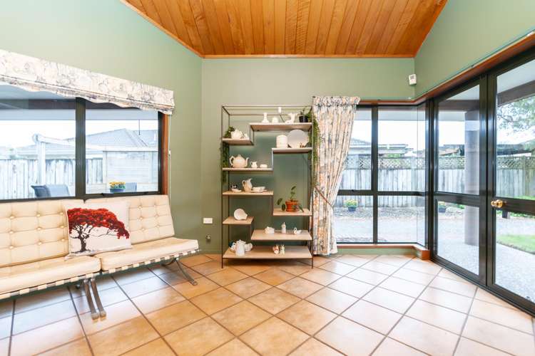 6 Earls Court Hillcrest_13