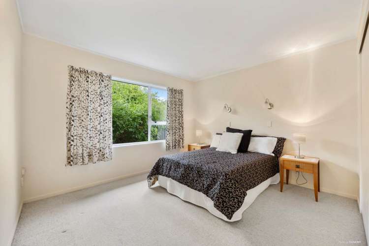 2/7 Suwyn Place Manurewa_10
