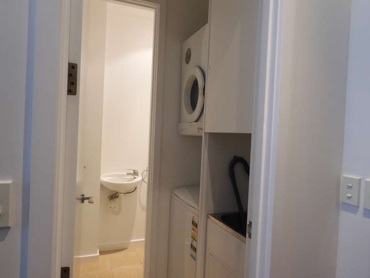 2/23 Tennyson Street Te Aro_12