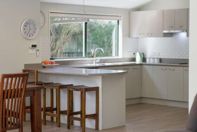 3 Leanne Way Waikanae Beach_3