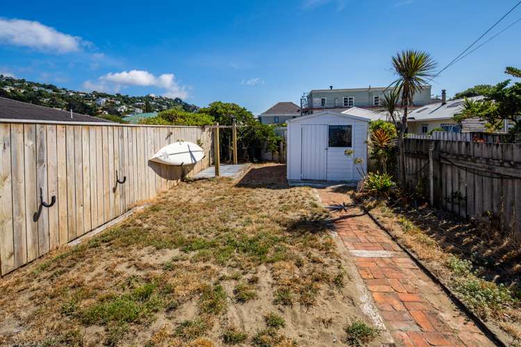 78 Lyall Parade Lyall Bay_14