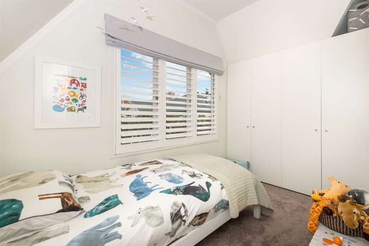 24a Russell Street Stanley Point_16