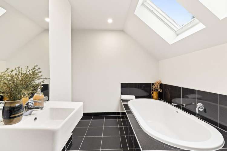 5B Te Mata Peak Road Havelock North_17