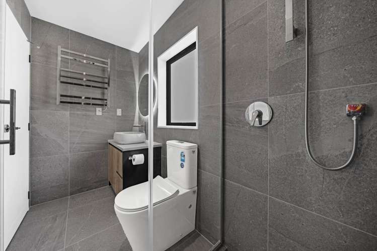 2A Ballyalton Crescent Flat Bush_26