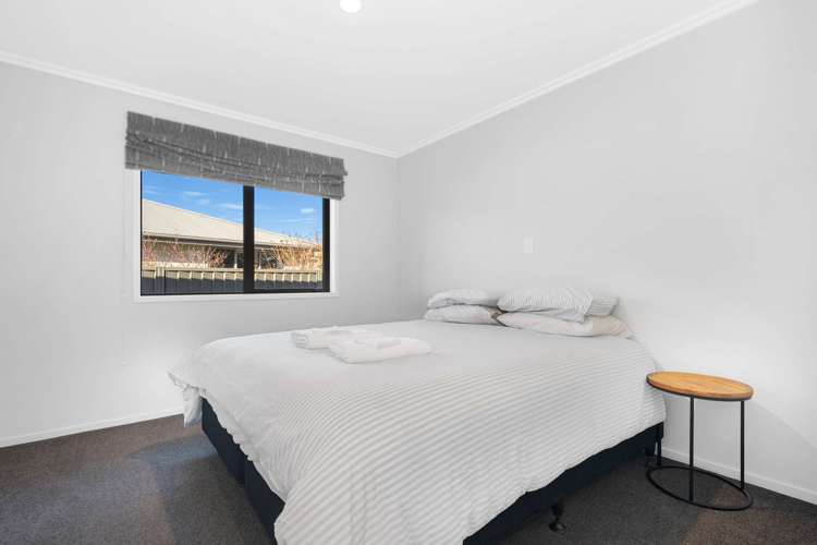 5 Magnetic Place Cromwell_13