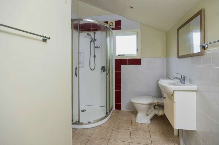 24 Arahoe Road New Lynn_21