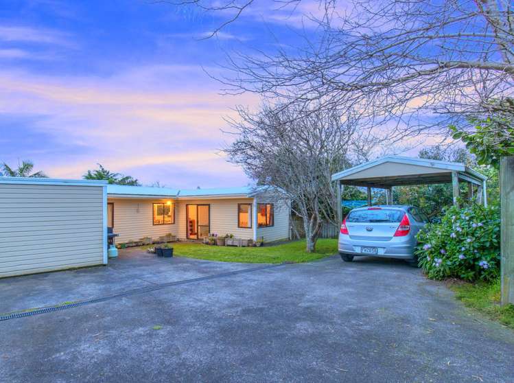 1/51 Taioma Crescent Te Atatu Peninsula_0