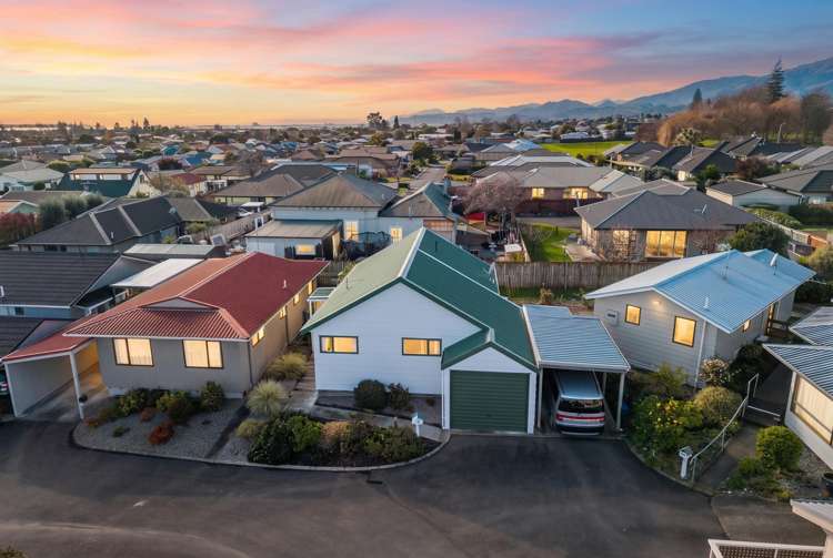 14 Fernlea Rise Richmond_18