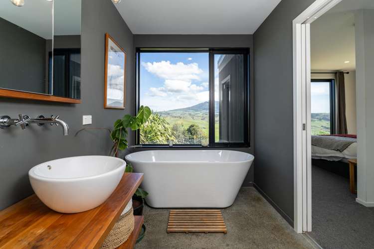 176 Maungatawhiri Road Raglan_23