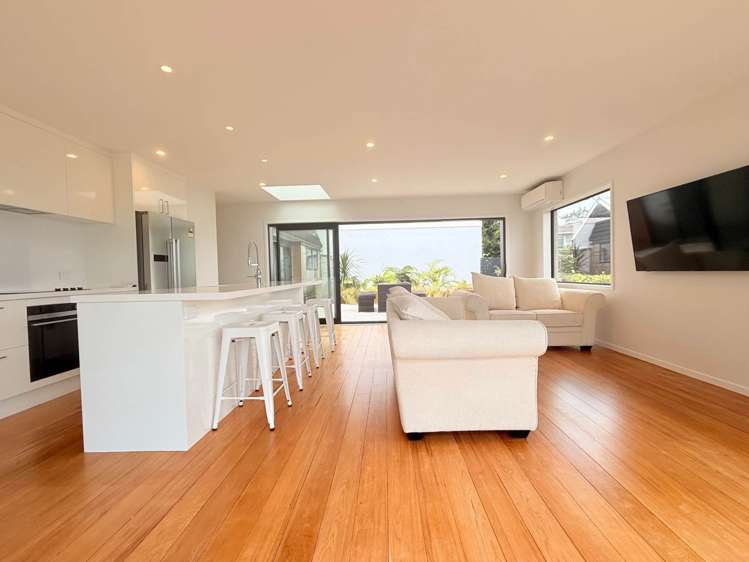 40A Hyde Road Rothesay Bay_5