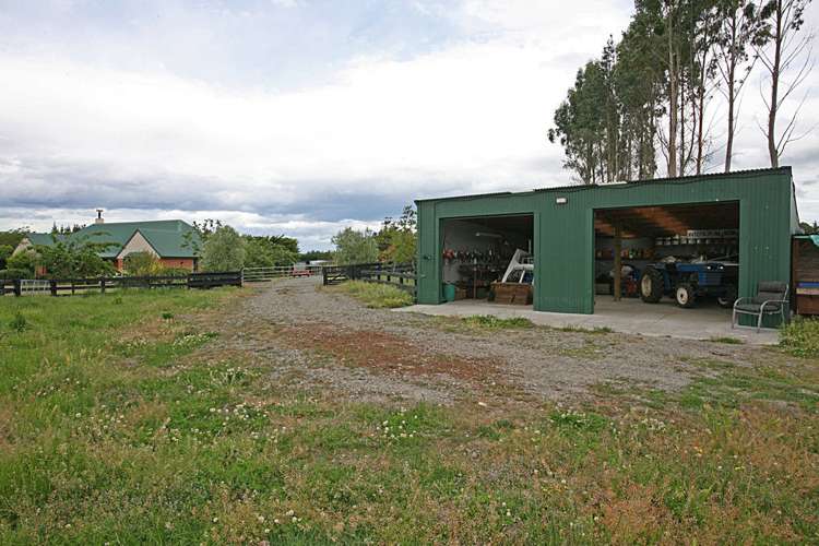 2/135 Johnson Road West Melton_15