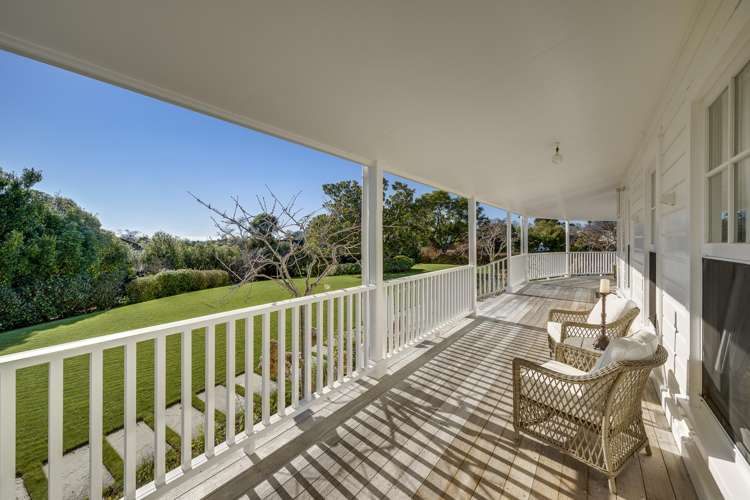 59 Busby Hill Havelock North_13