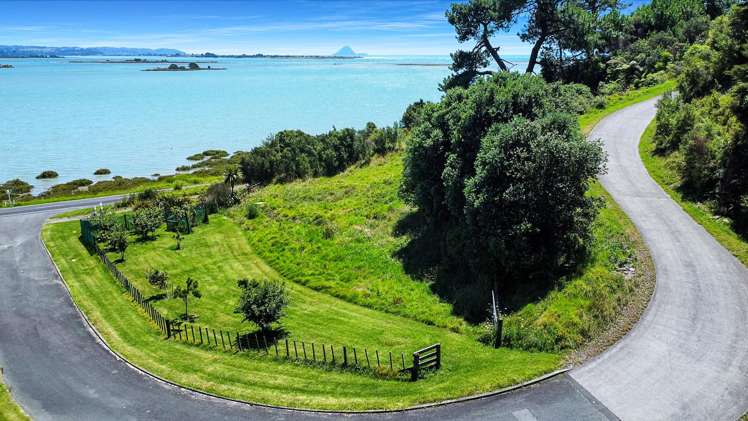 8 Ohiwa Cove Rise Opotiki_48