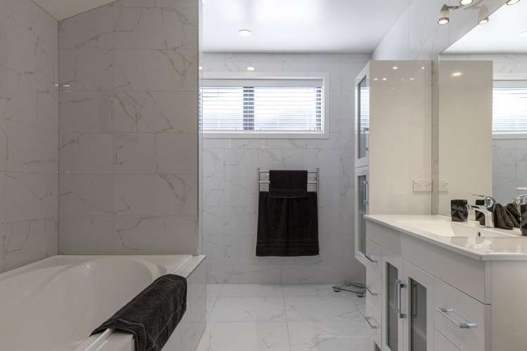 32 Huka Heights Drive Rangatira Park_21