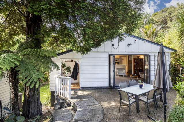 22 Hollywood Avenue Titirangi_1