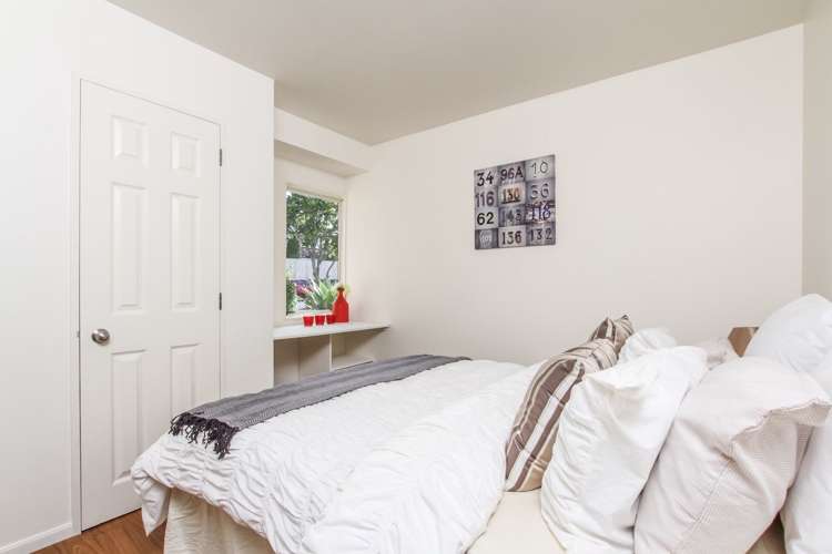 12 Lasque Place Glen Eden_9