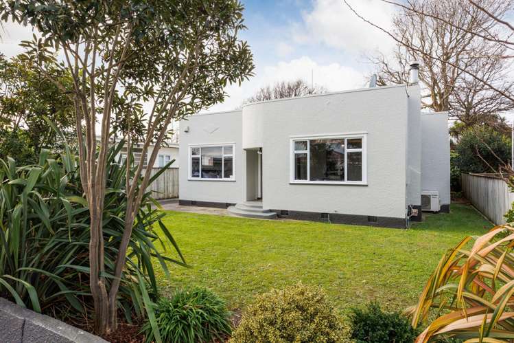 301 Botanical Road_0