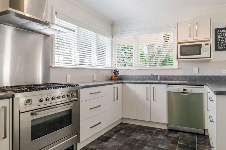 2 Linmor Place Terrace End_14