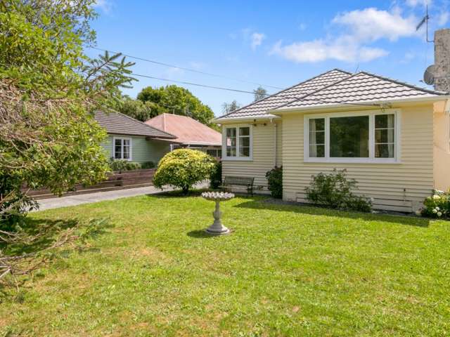 8 Faulke Avenue Wainuiomata_1