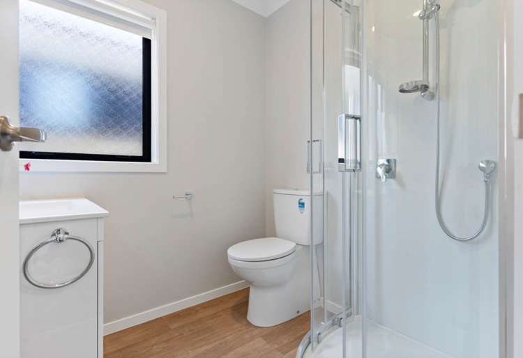 10/125B Metcalfe Road Ranui_13