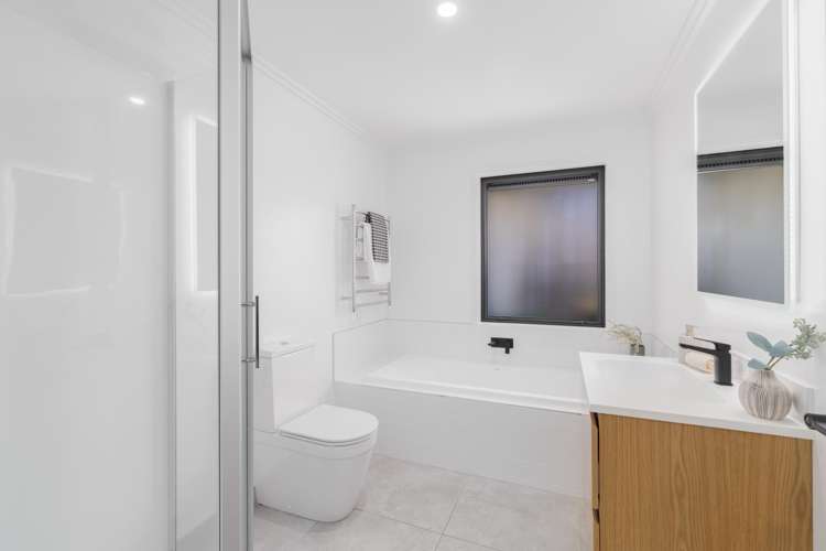 20 Selfe Crescent Burwood_14