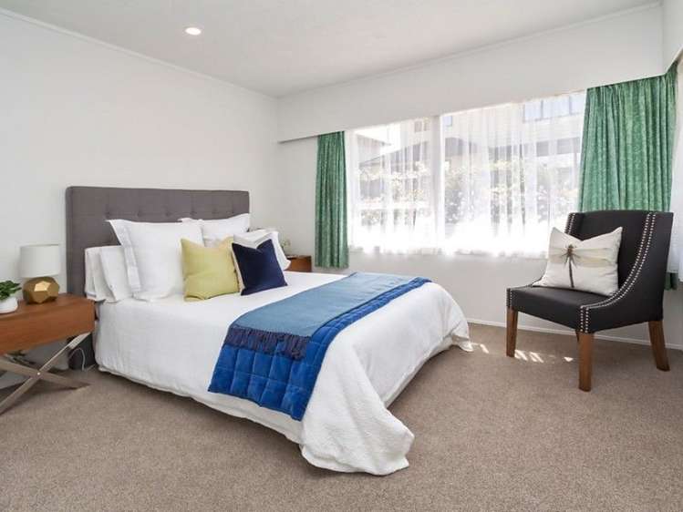 2/11a Baird Street Howick_9