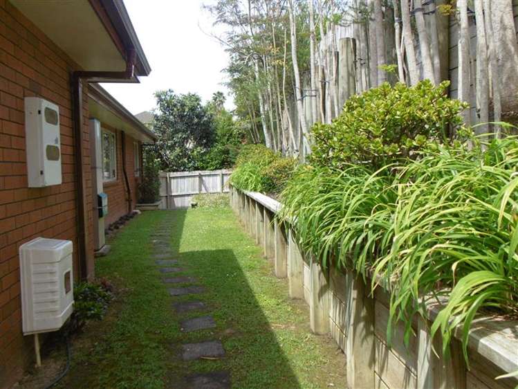 40 Langana Avenue 1607_18