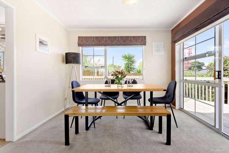 2/16 Fernbird Place Massey_5