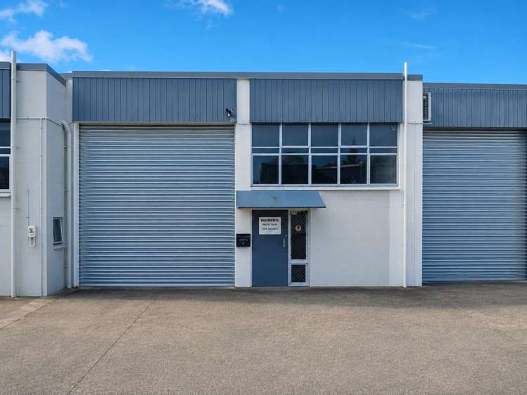 2/8 Ashfield Road_0