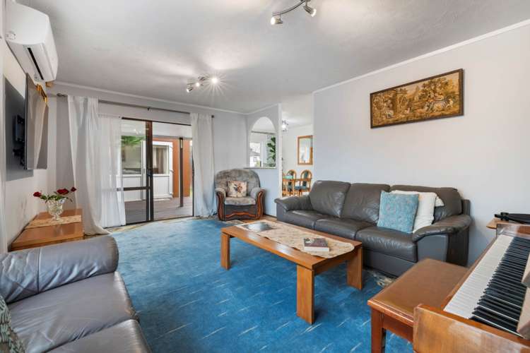 6 Coubray Place Botany Downs_6