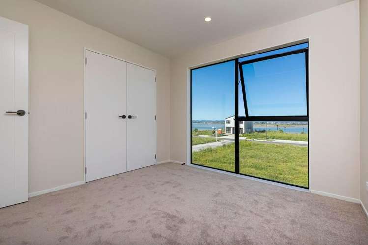 2/18 Scott Road Hobsonville_13