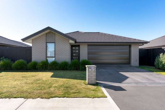187 Faringdon Boulevard Rolleston_3