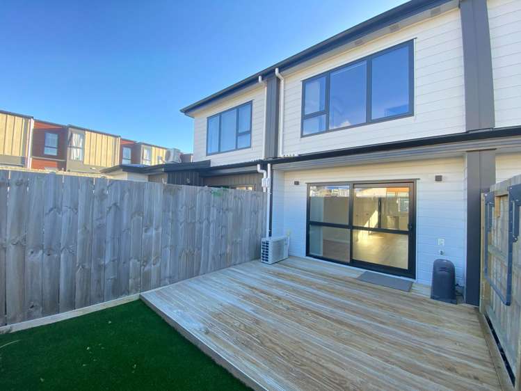 14/32 Tapuwae Way Mangere Bridge_12