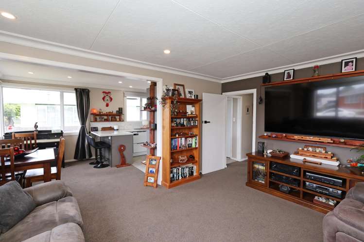 9 Waiau Crescent Kingswell_2