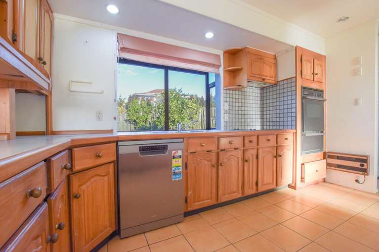6 Nickleby Place Mellons Bay_31