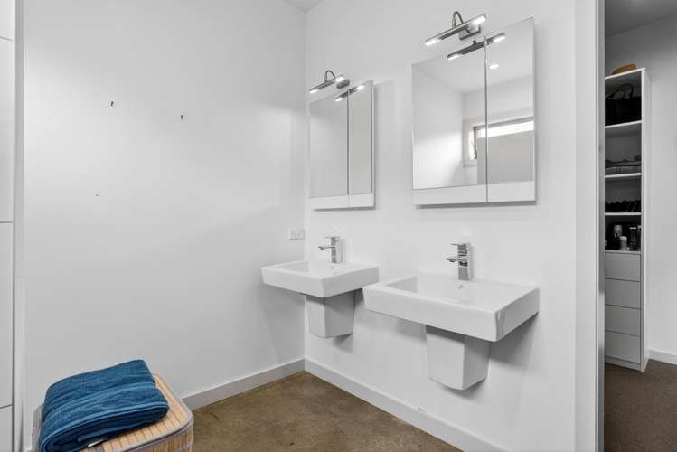 6 Giarni Place Karaka_30