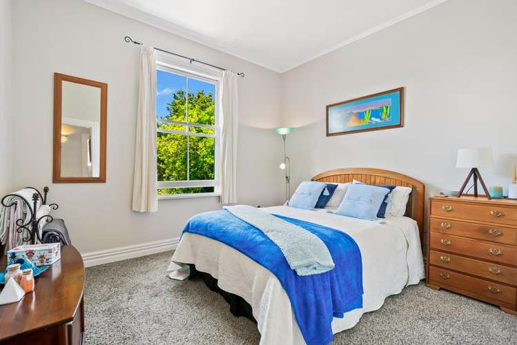 8 High Oaks Way Avenues_14