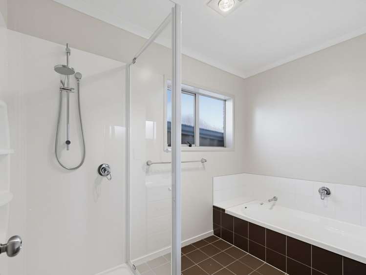 87 Riverside Drive Waiuku_16