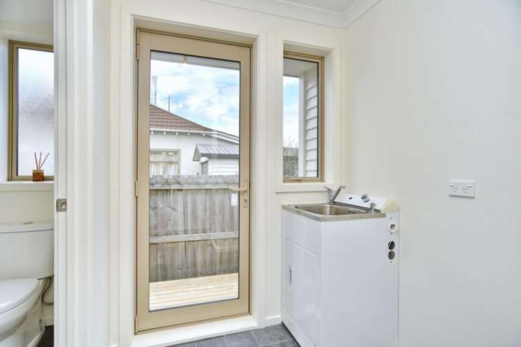 24 Wildberry Street Woolston_12