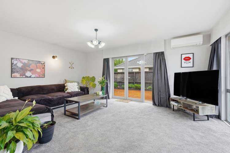 1/106 Lake Terrace Road Burwood_4