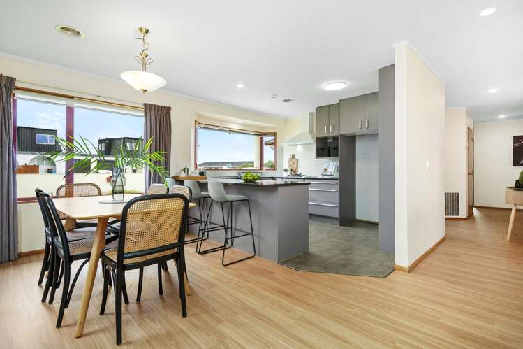 58 Cypress Drive Maungaraki_5