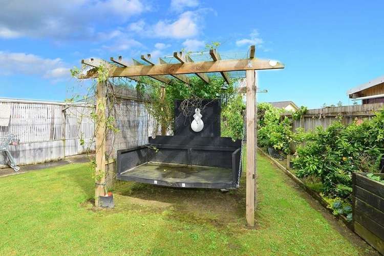 28 Chic Gardens Parakai_15