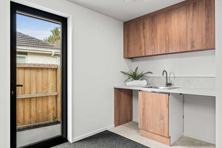 13 Whitby Street Burnside_15