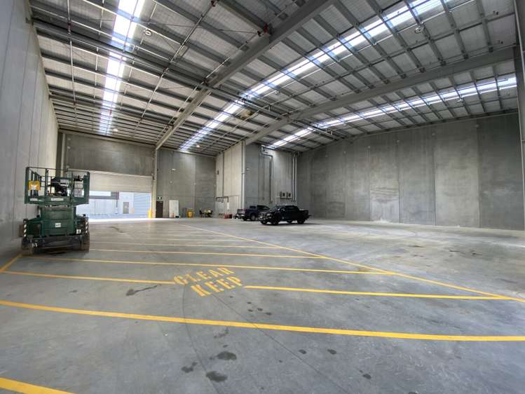 Unit E & F | 8 Chonny Crescent Manurewa_3