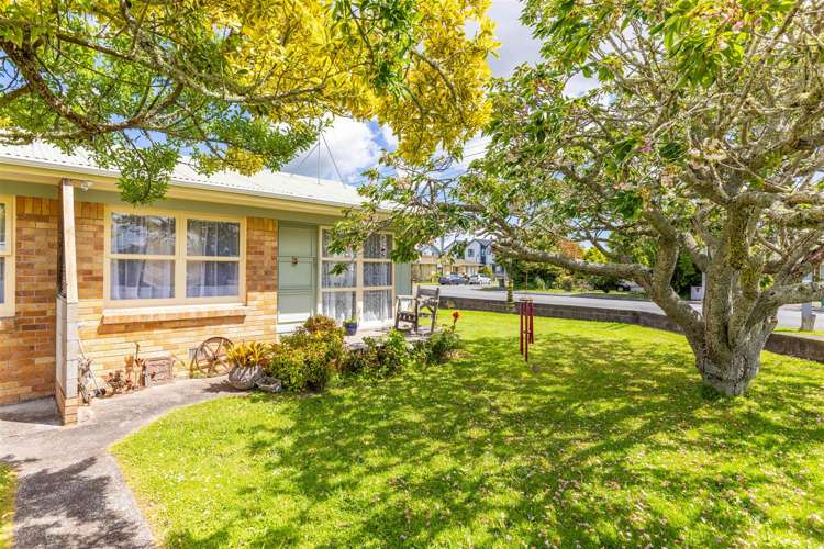 69 May Street Hamilton East_26