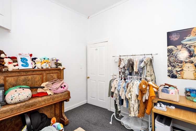 8 Centre Street Strathern_13