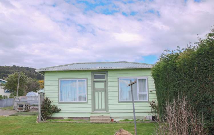 17 Foyle Street Bluff_15