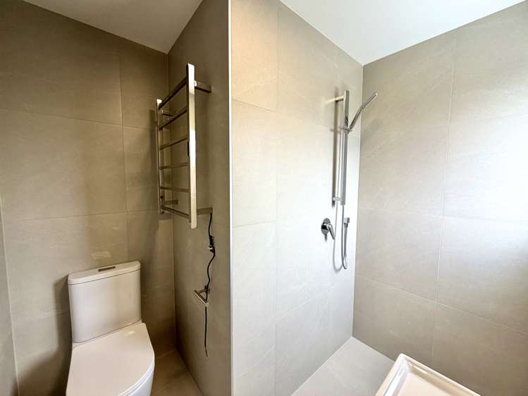 12 Edgar Pearce Place Howick_18