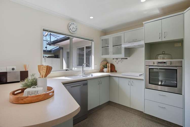 5 Kawaroa Close New Plymouth_16